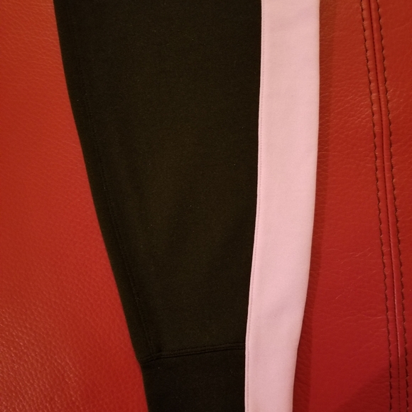 DKNY Pants Jogers. - Picture 8 of 9